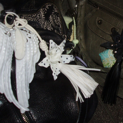 Doted 0rchid bag chain