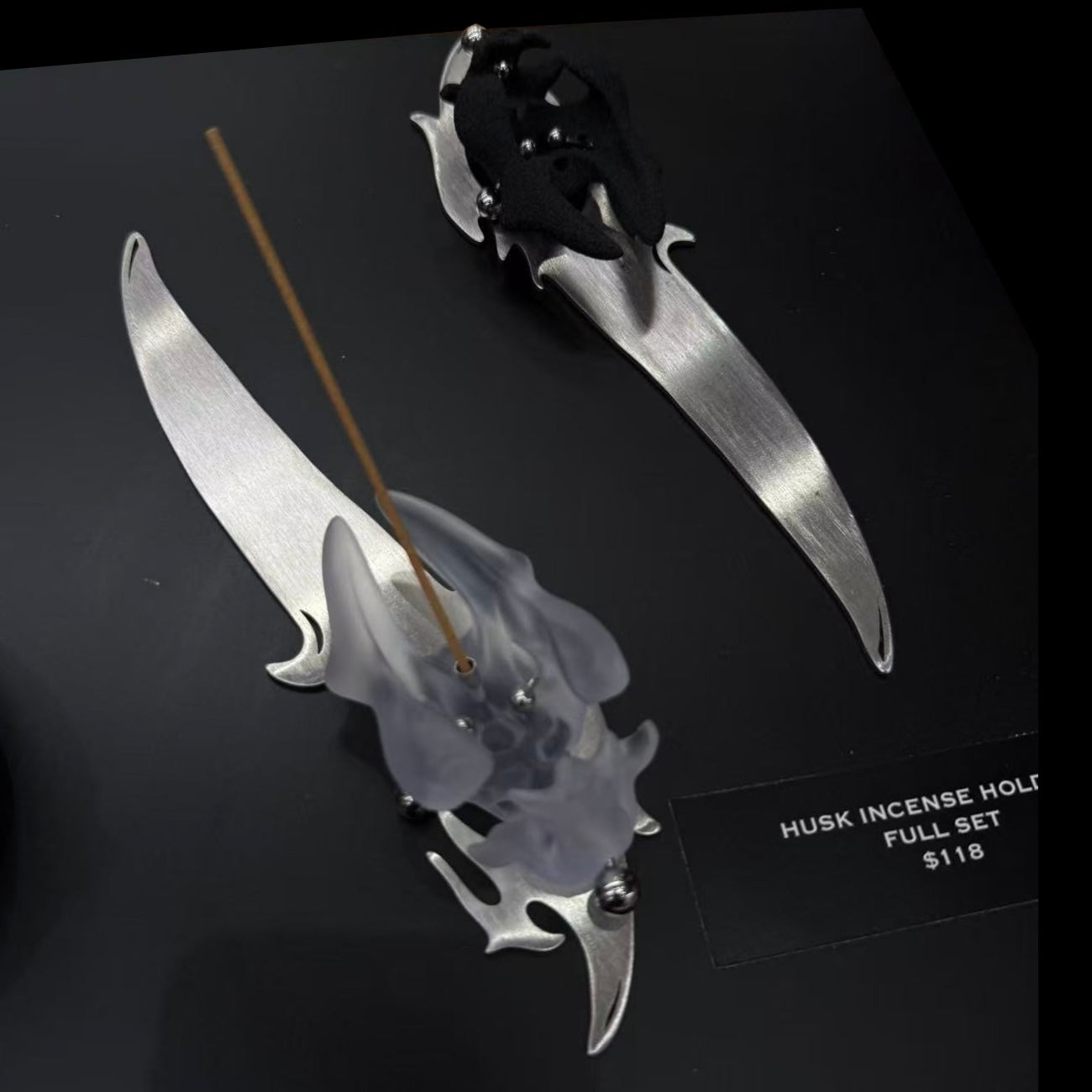 HUSK INCENSE HOLDER – STONE BLACK