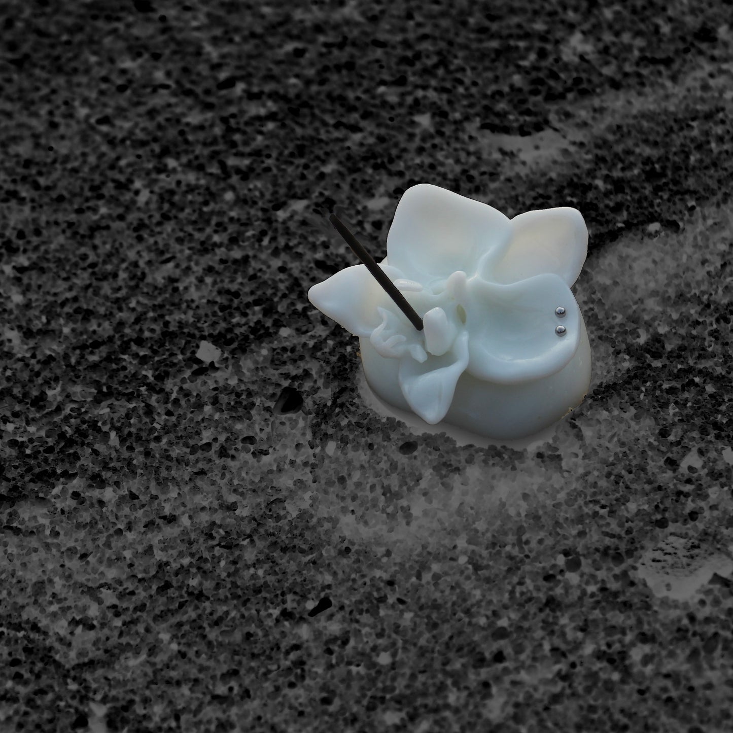 01 0RCHID INCENSE HOLDER