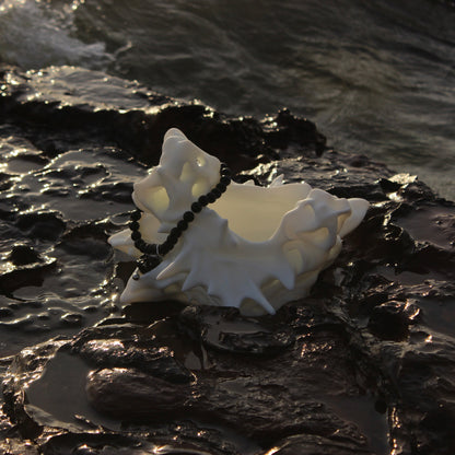 VESSEL 404-WHITE RESIN